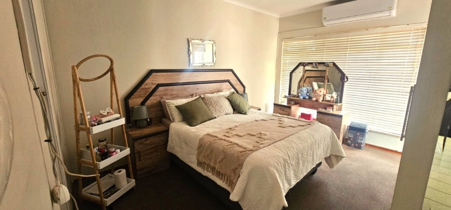 To Let 3 Bedroom Property for Rent in Safari Gardens North West
